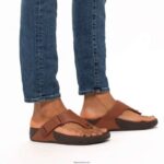 Men TRAKK II Leather Flip Flops Fitflop 882F119 Dark Tan - Image 2