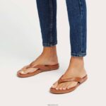 Women GRACIE Leather Flip Flops Fitflop 882F12 Light Tan - Image 2