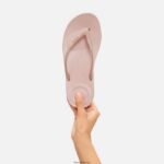 Women IQUSHION Ergonomic Flip Flops Fitflop 882F32 Beige Buff - Image 4