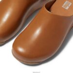 Women SHUV Leather Clogs Fitflop 882F330 Light Tan - Image 3